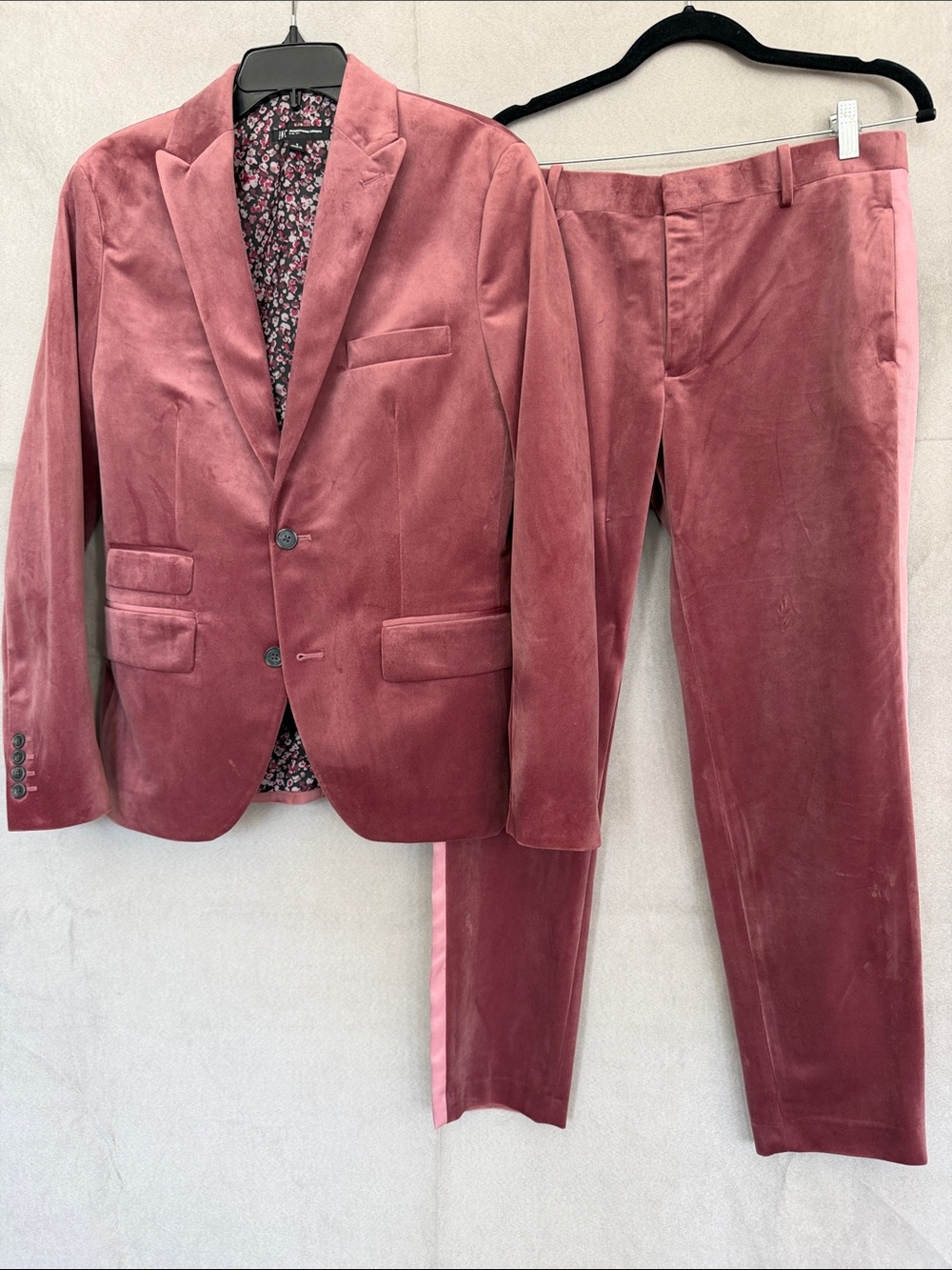 INC Men's Rose Velvet Suit Jacket & Trousers. Like New! Jacket S pants 30/30